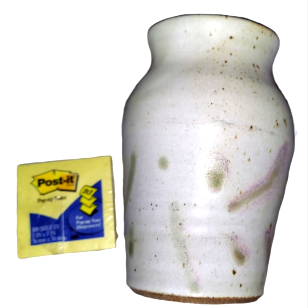 Decorative clay vase